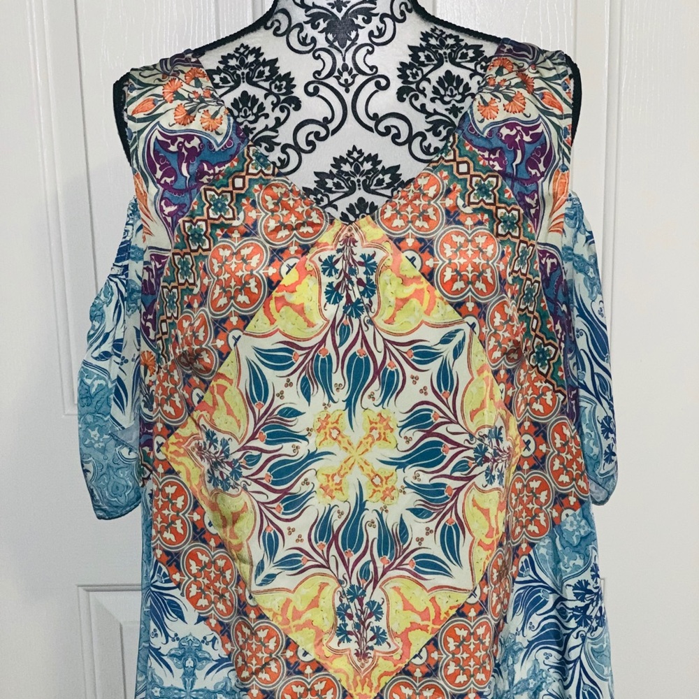 H&N for Gwinnie Bee Women’s cold shoulder blouse